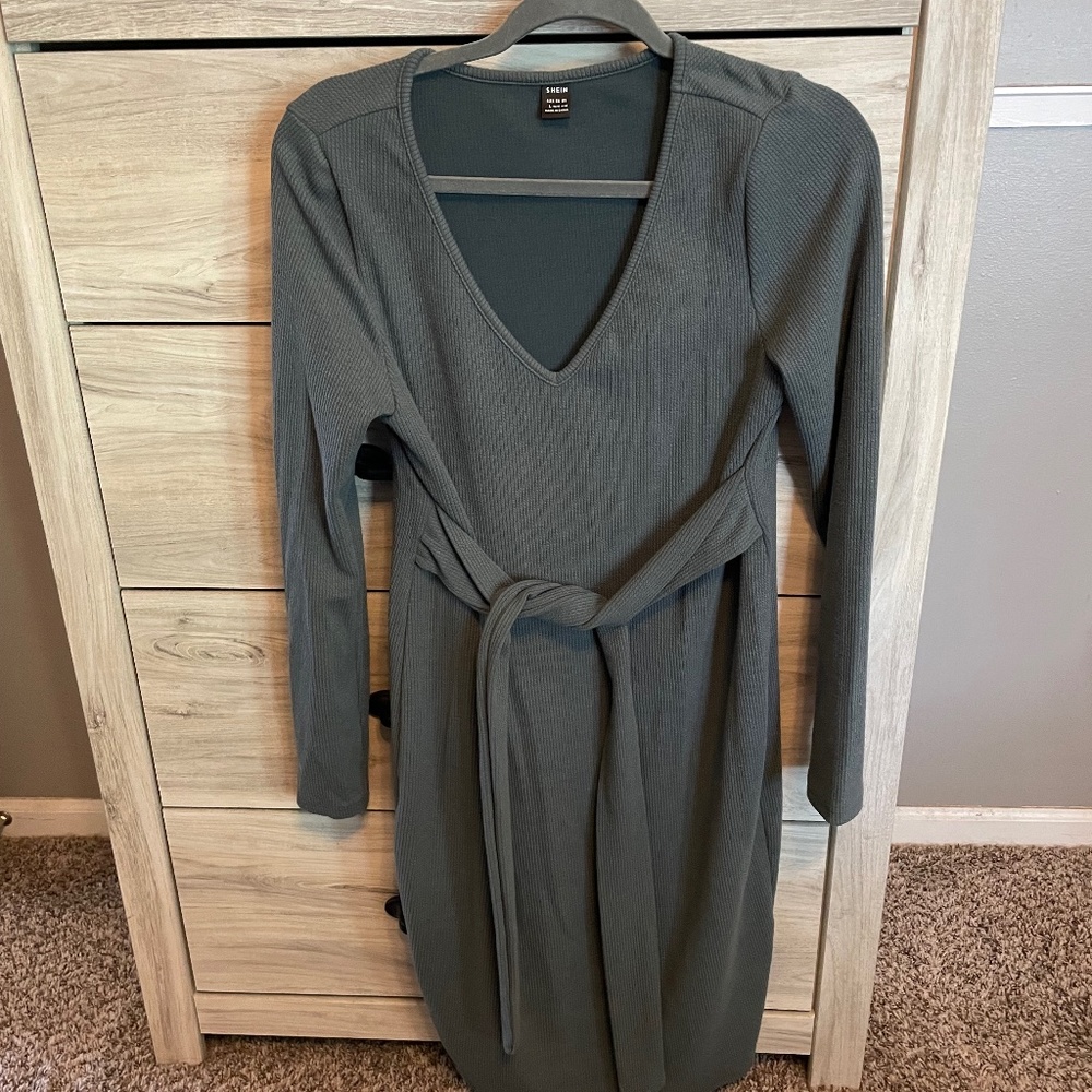 Long sleeve olive dress